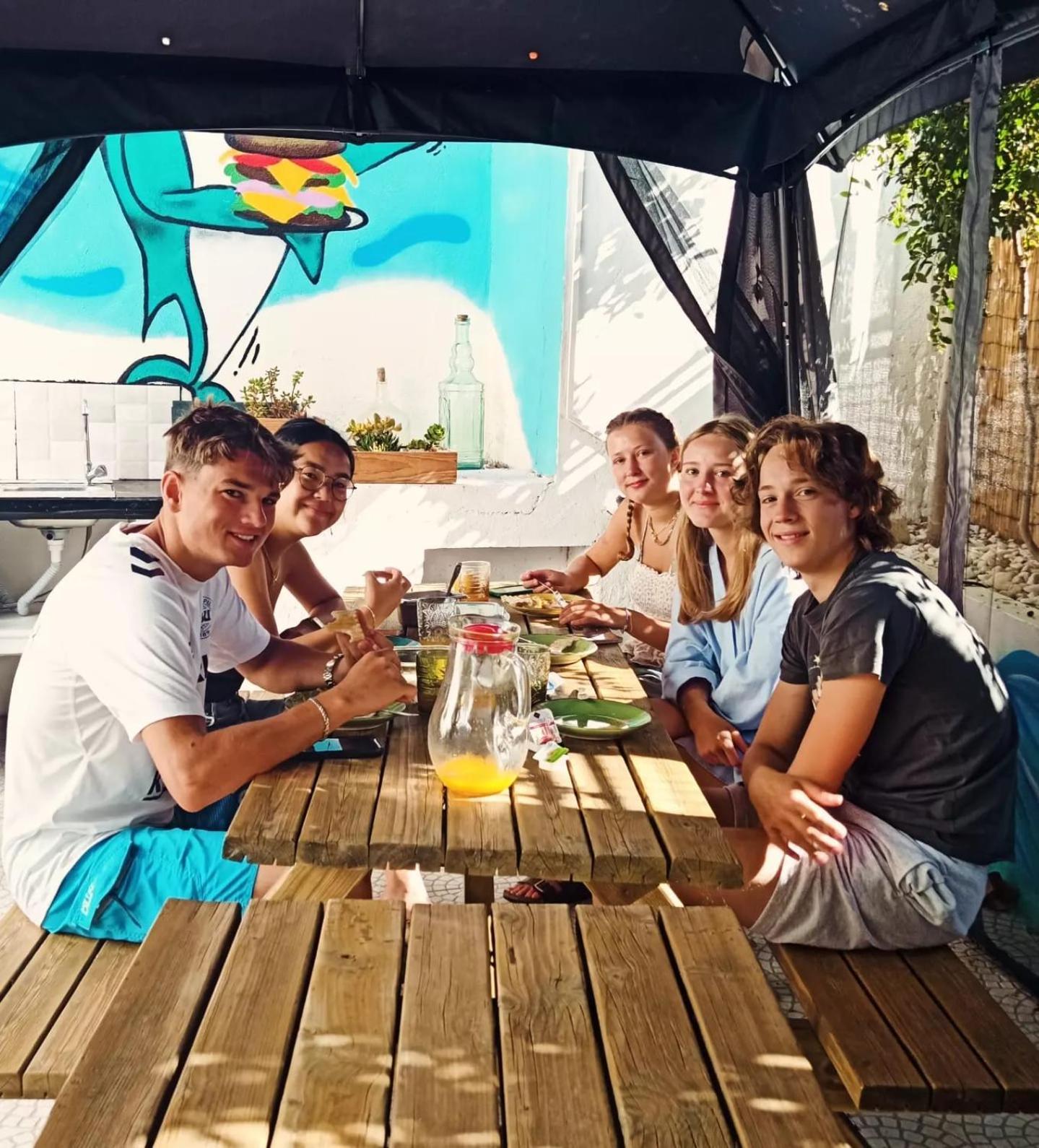A Pousada Lisbon Soul Surf Camp Cascais Exterior foto